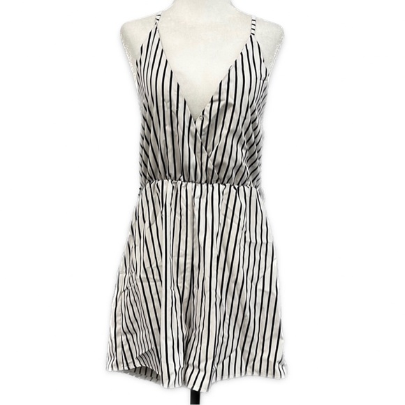 Zaful Stripped Romper - Picture 1 of 16
